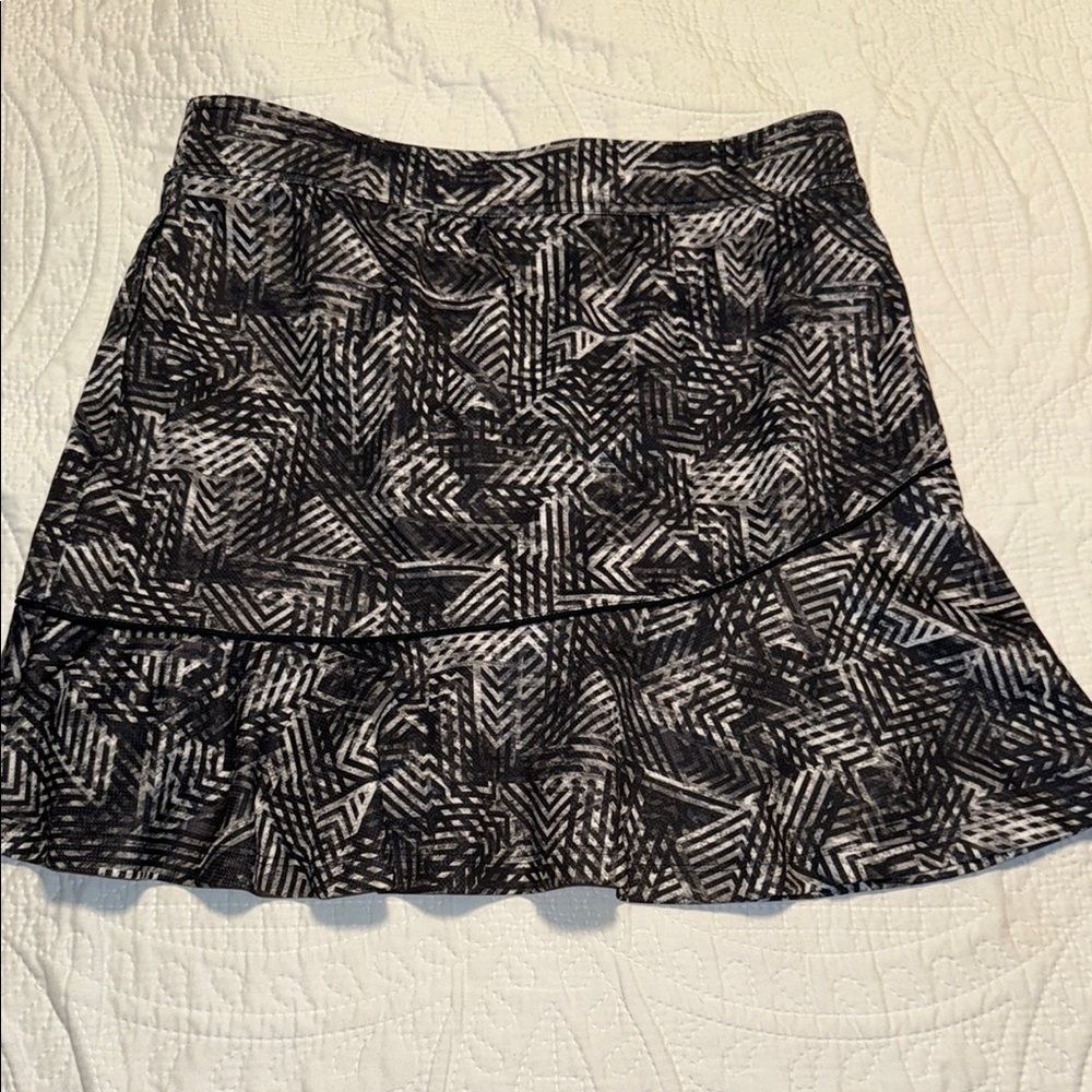 Patterned Black and Teal Skirt Set - Picture 6 of 7